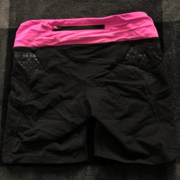 Lululemon short spandex bicycle shorts - Picture 2 of 4